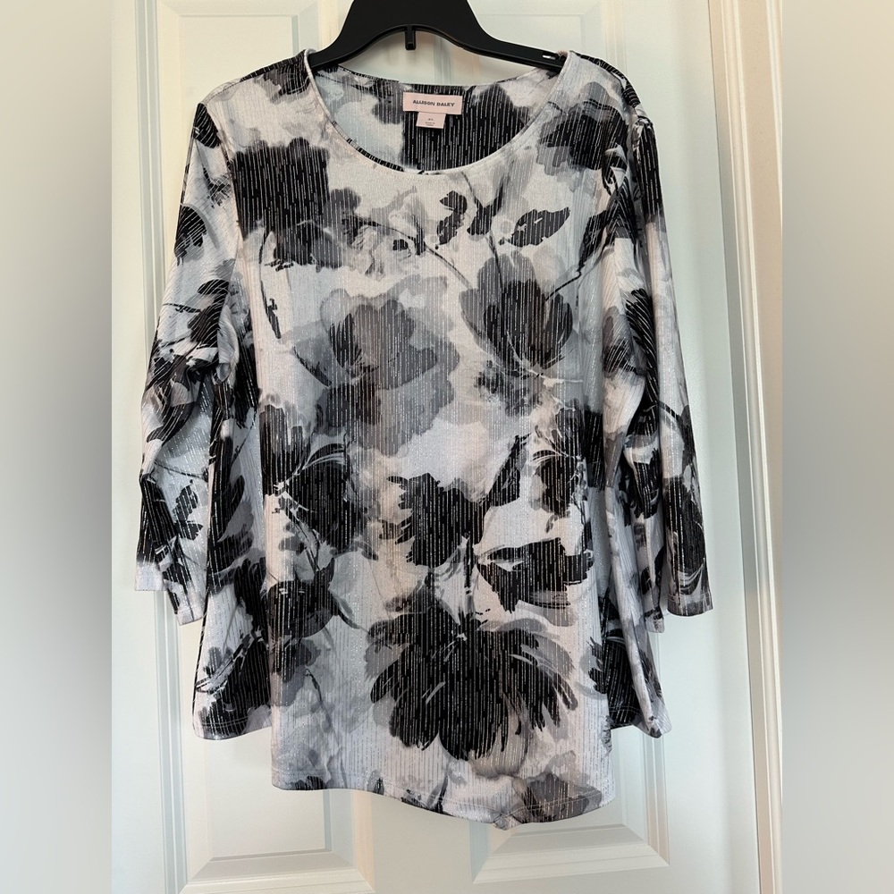 NWT Allison Daley XL Black, White and Silver Blouse